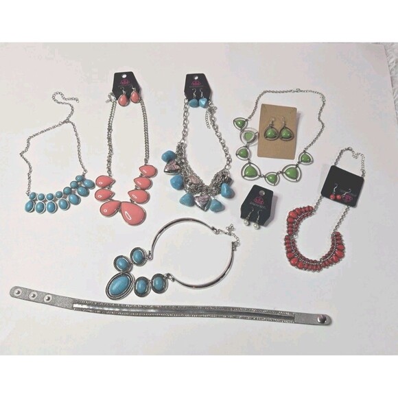 Paparazzi Jewelry Lot of 12 Pieces - Picture 1 of 10